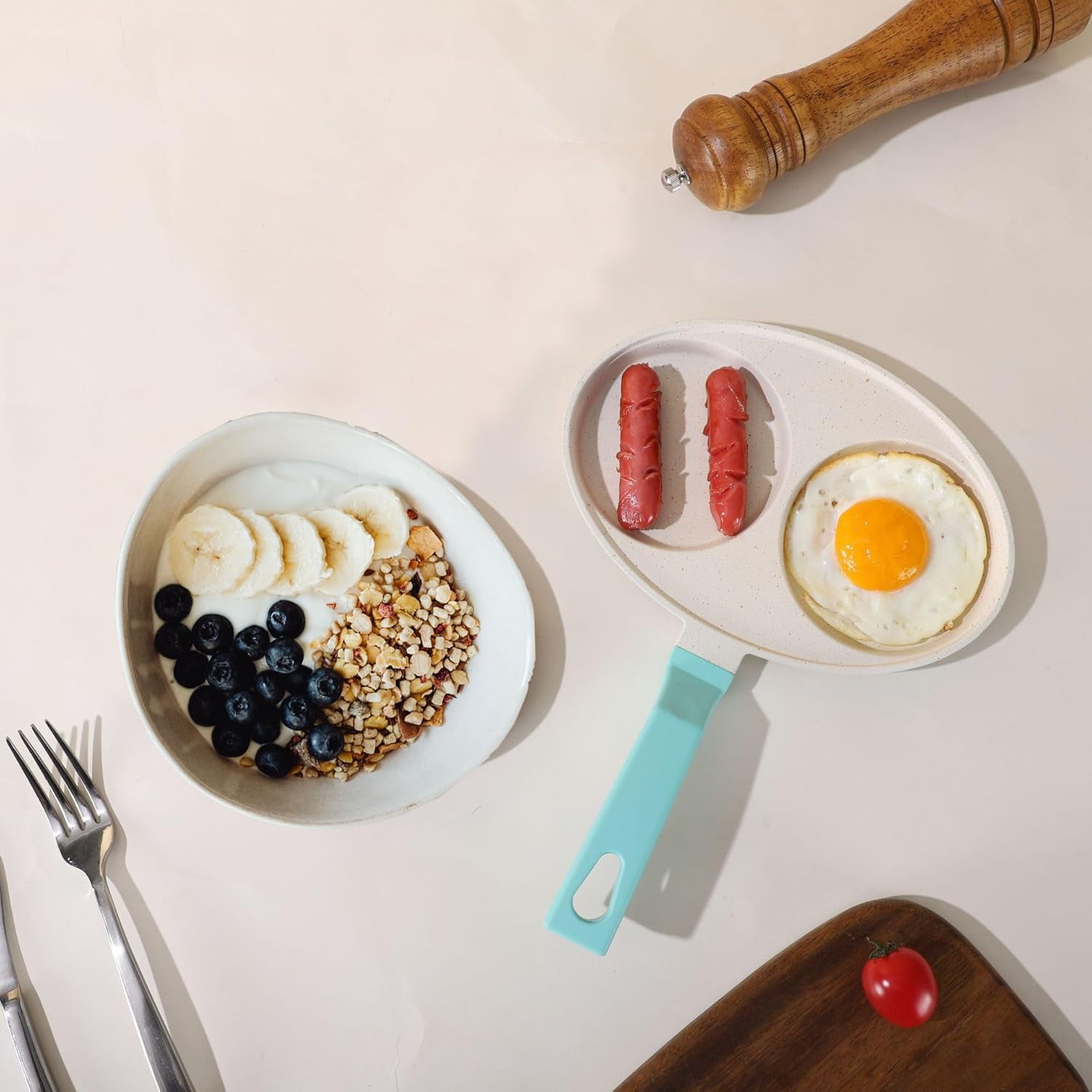 Egg Frying Pan 2-Cup, Nonstick Aluminium Omelette Pan, Pancake Pan with Anti-scald Handles, Small Frying Pan for Cooking Eggs, Hamburger and Pancake, Compatible with All Stoves