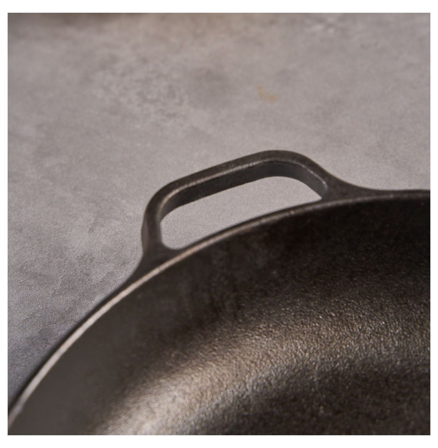 Cast Iron Frying Pan 11.8 Inch - Nonstick Skillet, Wooden Handle, Steak Pan, Pancake Pan - All Stovetop Compatible, Versatile Cookware - Image 6